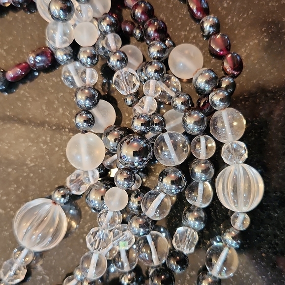 Stunning Black and Crystal Heavy 7 Strand Beaded Necklace. - Picture 4 of 4